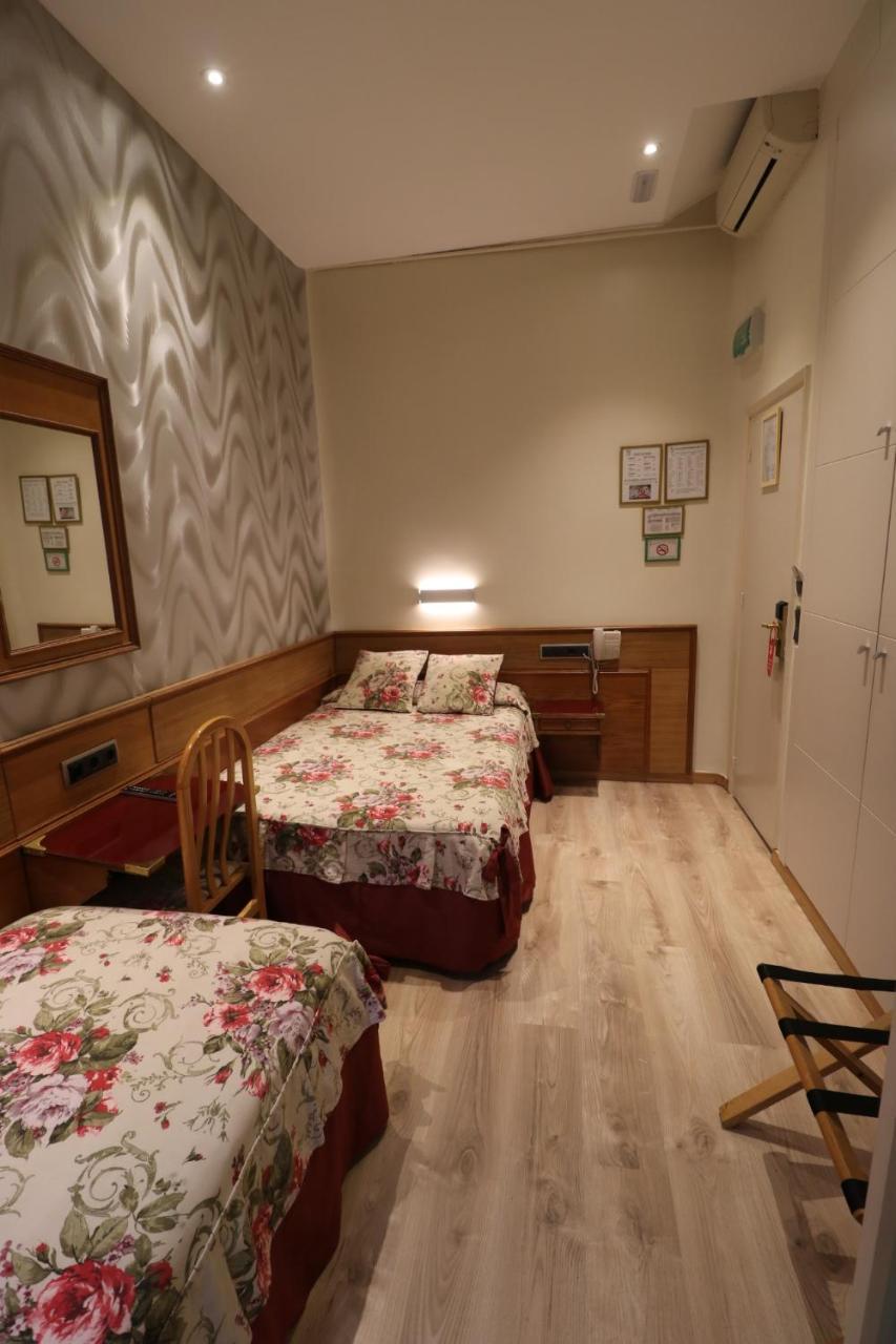 Hostal Hispano - Argentino Gran Via Madrid Exterior foto